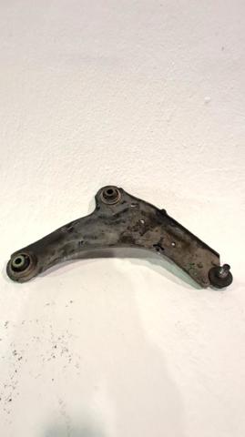 545002029R Brazo inferior derecho de la suspensión delantera comprar Girona