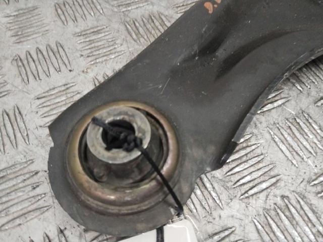 545002029R RENAULT Brazo inferior derecho de la suspensión delantera  disponible Alicante