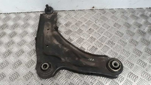 545002029R RENAULT Brazo inferior derecho de la suspensión delantera comprar Madrid