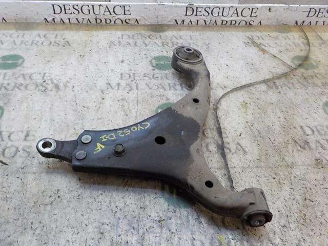 545002H000 HYUNDAI Brazo inferior izquierdo de la suspensión delantera  disponible Vigo