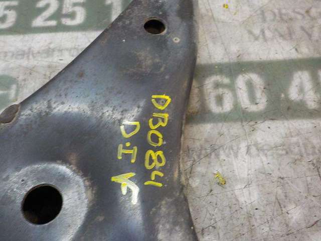 545002H000 Brazo inferior izquierdo de la suspensión delantera  en stock Granada