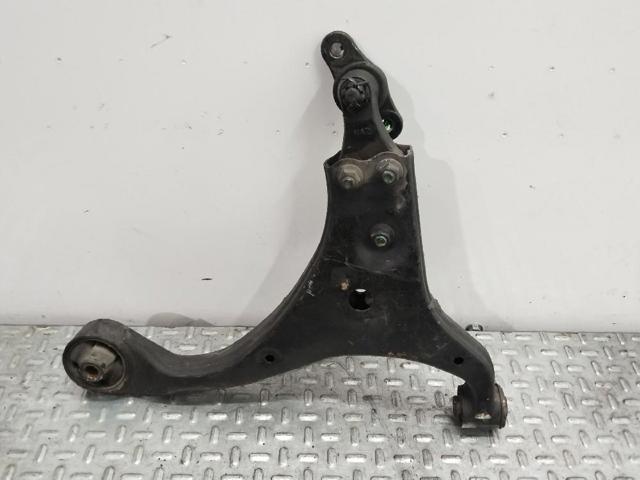 545002H000 Brazo inferior izquierdo de la suspensión delantera  en stock Castellón