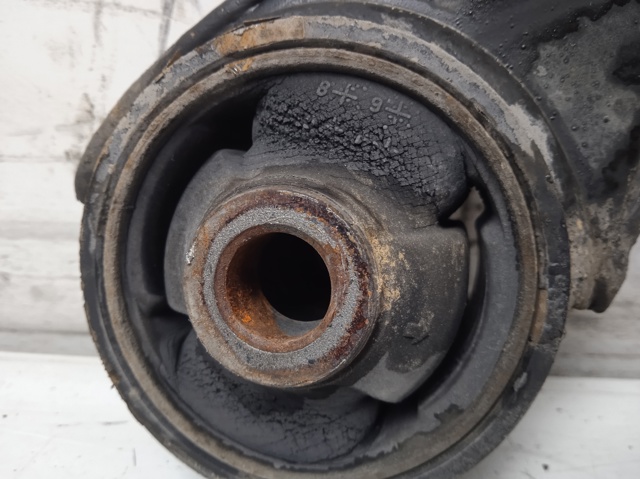 545002H000 Brazo inferior izquierdo de la suspensión delantera  comprar en Zaragoza