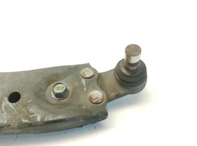 545002Y000 Brazo inferior izquierdo de la suspensión delantera  disponible Málaga