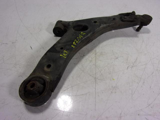 545002Y002 HYUNDAI Brazo inferior izquierdo de la suspensión delantera  comprar en Oviedo