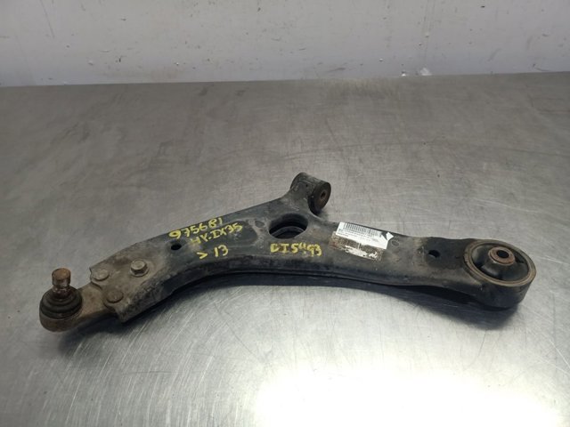 HYUNDAI 545002Y002 Brazo inferior izquierdo de la suspensión delantera  en stock Salamanca