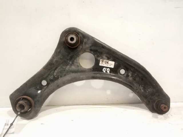 Brazo inferior derecho de la suspensión delantera 545003VU0A NISSAN