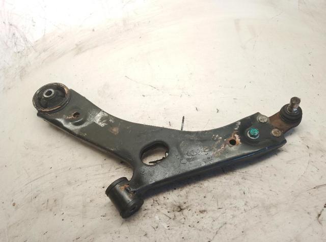 HYUNDAI 545003W102 Brazo inferior izquierdo de la suspensión delantera comprar Pamplona