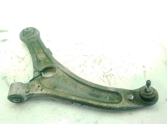 545003Z000 HYUNDAI Brazo inferior izquierdo de la suspensión delantera  disponible Vigo