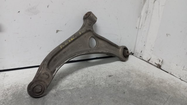 545003Z000 Brazo inferior izquierdo de la suspensión delantera comprar Girona