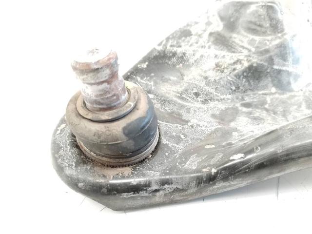 545004269R Brazo inferior derecho de la suspensión delantera  disponible Burgos