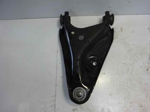 545004269R Brazo inferior derecho de la suspensión delantera  comprar en Pontevedra