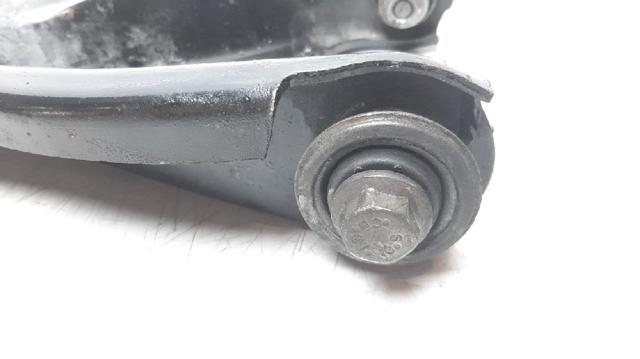 545004269R Brazo inferior derecho de la suspensión delantera  en stock Sabadell