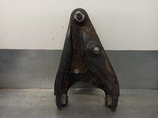 545004269R Brazo inferior derecho de la suspensión delantera  disponible Málaga