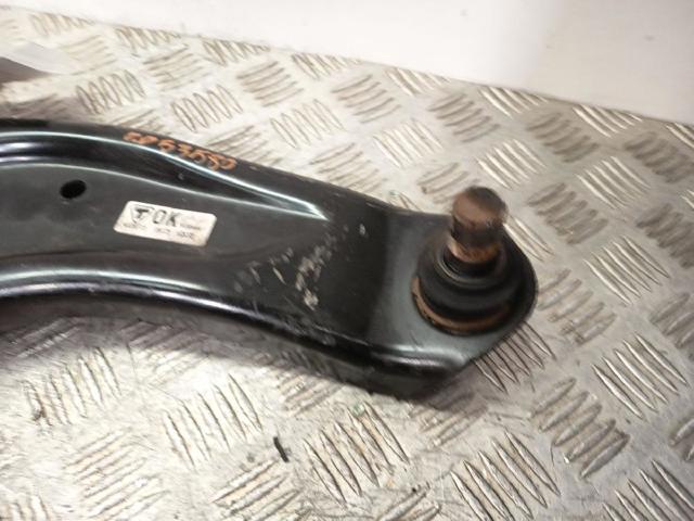 545004EA0B NISSAN Brazo inferior derecho de la suspensión delantera comprar Bilbao