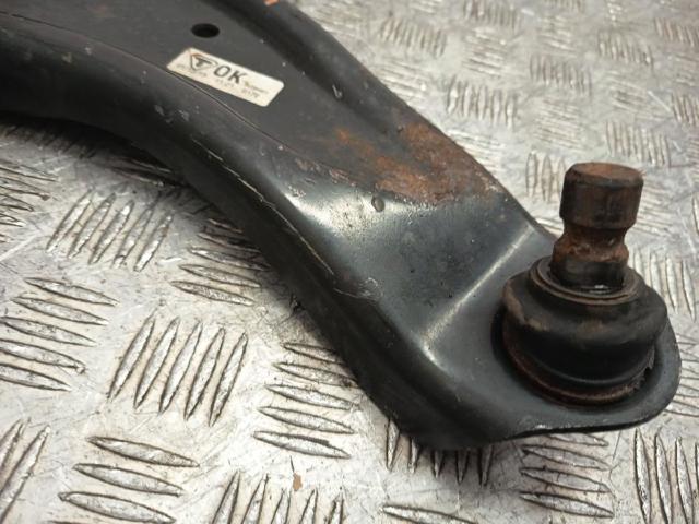 545004EA0B NISSAN Brazo inferior derecho de la suspensión delantera  disponible Vigo