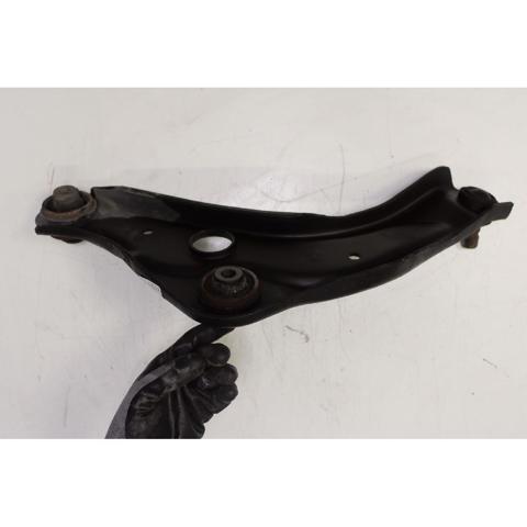 545004EA0B RENAULT Brazo inferior derecho de la suspensión delantera comprar Madrid