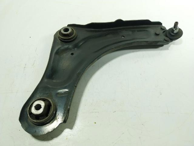 545006560R RENAULT Brazo inferior derecho de la suspensión delantera  en stock Córdoba