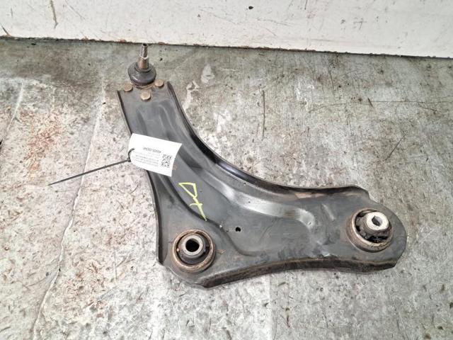 RENAULT 545006560R Brazo inferior derecho de la suspensión delantera  en stock Salamanca