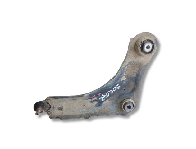 545006560R Brazo inferior derecho de la suspensión delantera  comprar en Reus