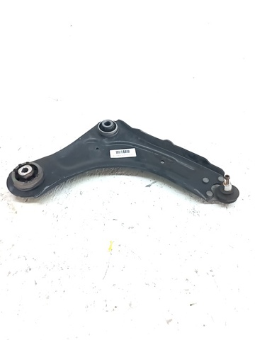 545006560R RENAULT Brazo inferior derecho de la suspensión delantera  disponible Alicante