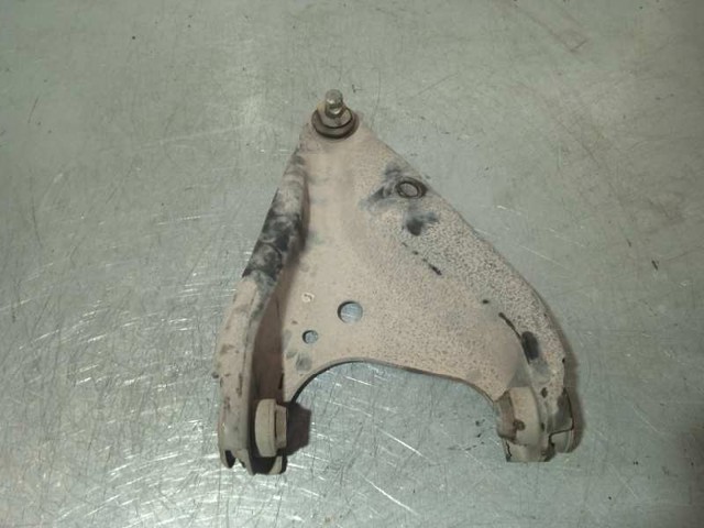 545006623R Brazo inferior derecho de la suspensión delantera  comprar en Zaragoza