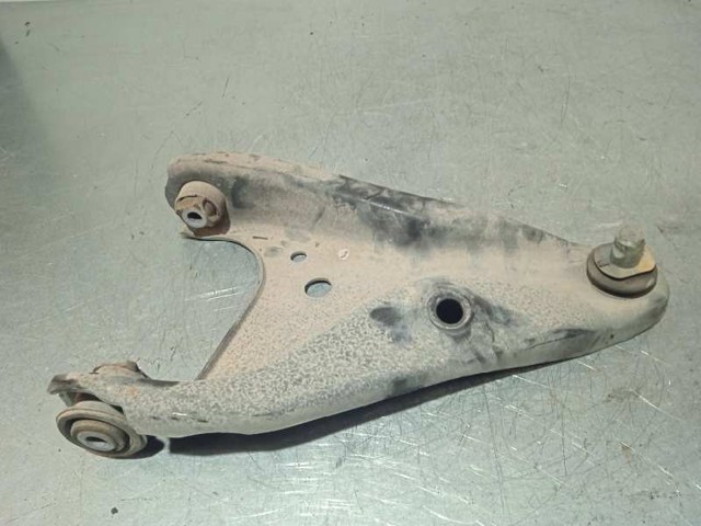 545006623R Brazo inferior derecho de la suspensión delantera  comprar en Reus