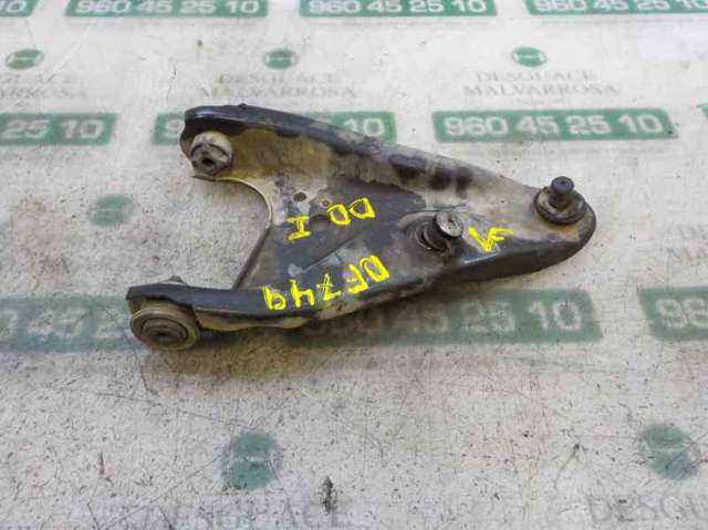 545007106R Brazo inferior derecho de la suspensión delantera  en stock Sabadell
