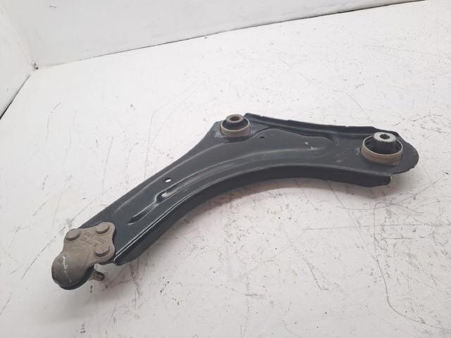 RENAULT 545008682R Brazo inferior derecho de la suspensión delantera comprar Pamplona
