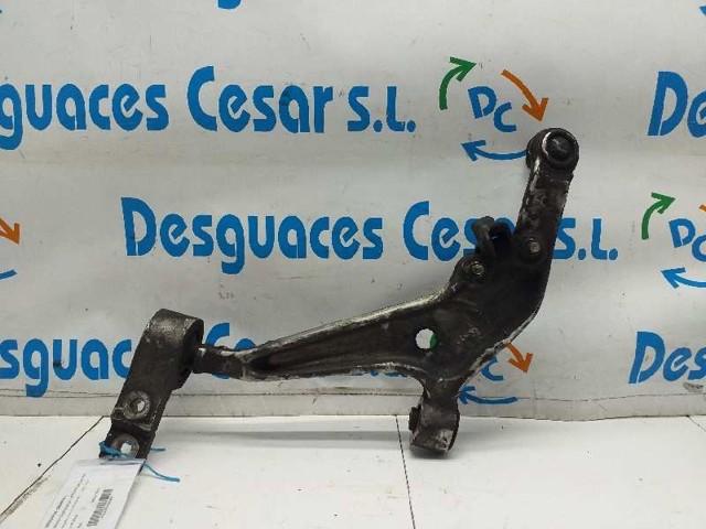 Brazo inferior derecho de la suspensión delantera 545008H310 NISSAN