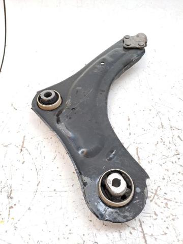 545009207R Brazo inferior derecho de la suspensión delantera  disponible Burgos