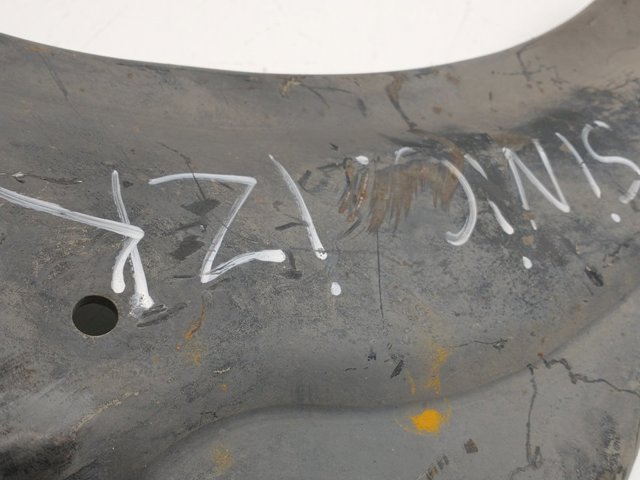 545009207R Brazo inferior derecho de la suspensión delantera comprar Girona