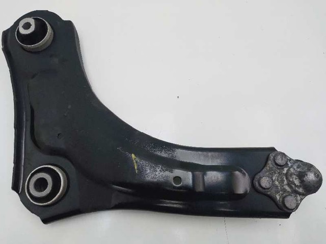 545009207R Brazo inferior derecho de la suspensión delantera comprar Sevilla