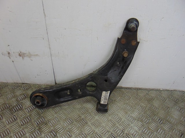 HYUNDAI 54500A6200 Brazo inferior izquierdo de la suspensión delantera  disponible Valladolid