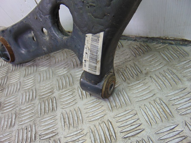 54500A6200 HYUNDAI Brazo inferior izquierdo de la suspensión delantera  disponible Alicante