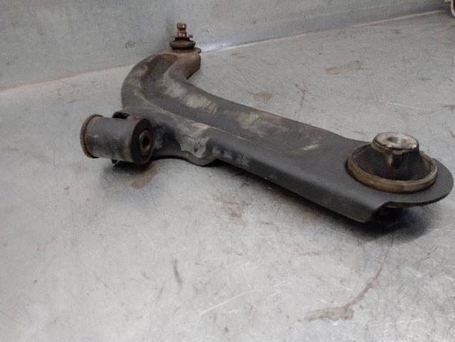 54500BC42A Brazo inferior derecho de la suspensión delantera comprar Almería