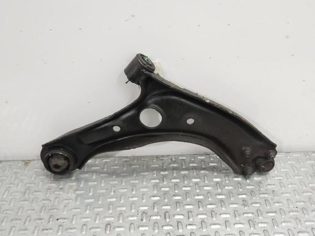 54500D7000 Brazo inferior izquierdo de la suspensión delantera  en stock Castellón
