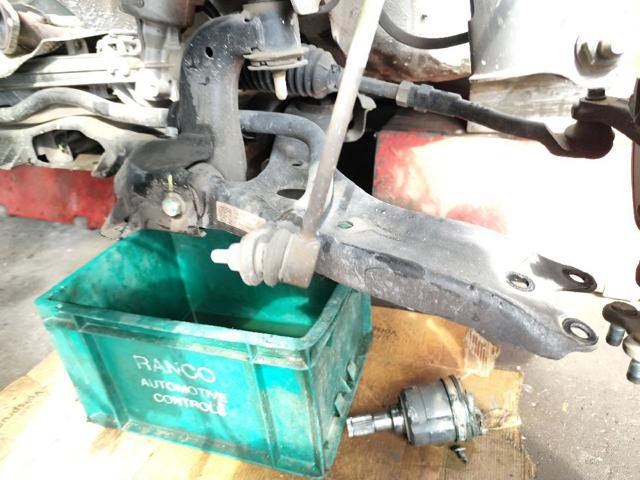 54500D7000 Brazo inferior izquierdo de la suspensión delantera  en stock Granada