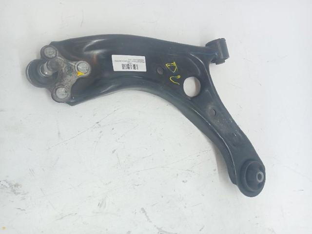 54500D7000 HYUNDAI Brazo inferior izquierdo de la suspensión delantera  en stock Huelva