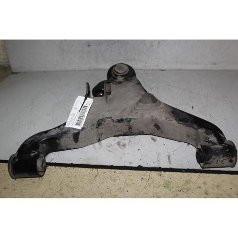 54500EB300 Brazo inferior derecho de la suspensión delantera  disponible Málaga