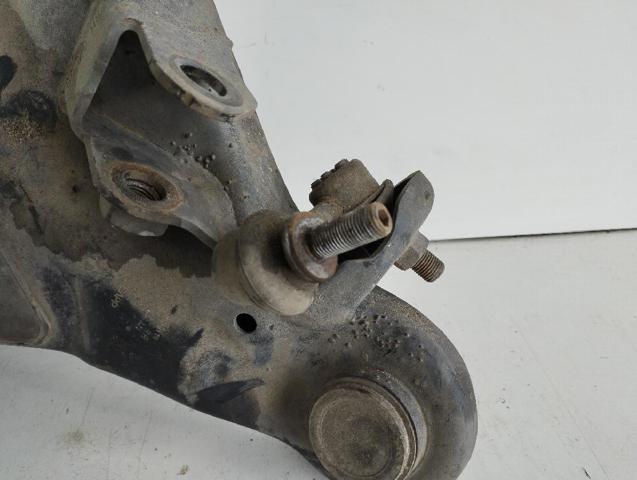 54500EB300 NISSAN Brazo inferior derecho de la suspensión delantera  disponible Alicante