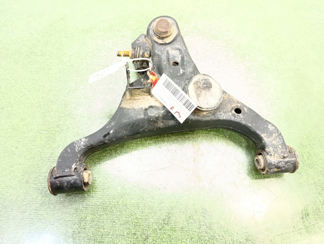NISSAN 54500EB31A Brazo inferior derecho de la suspensión delantera comprar Barcelona