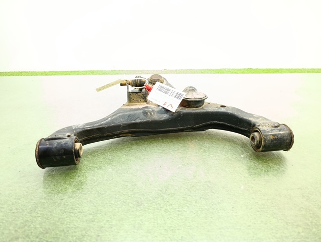 NISSAN 54500EB31A Brazo inferior derecho de la suspensión delantera  comprar en Ponferrada