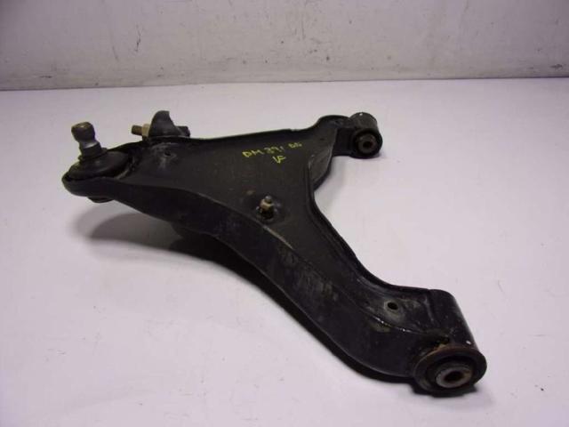 54500EB31A Brazo inferior derecho de la suspensión delantera  disponible Utrera