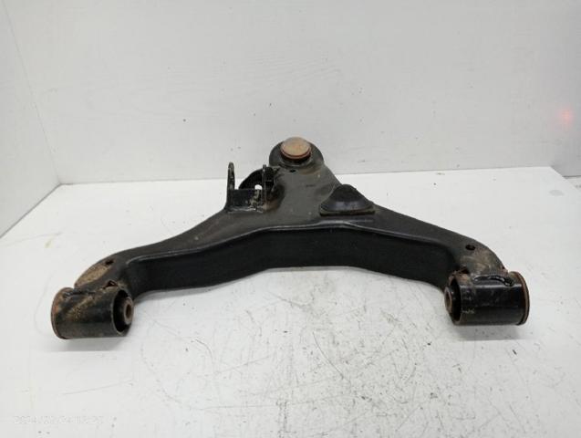 NISSAN 54500EB31A Brazo inferior derecho de la suspensión delantera  disponible España