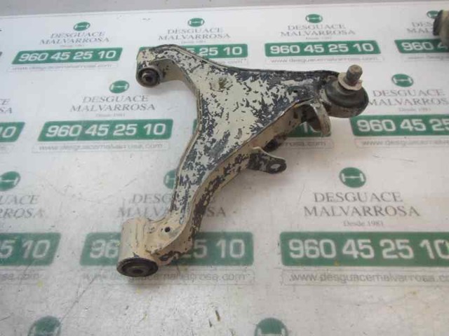 54500EB31A Brazo inferior derecho de la suspensión delantera  comprar en Reus
