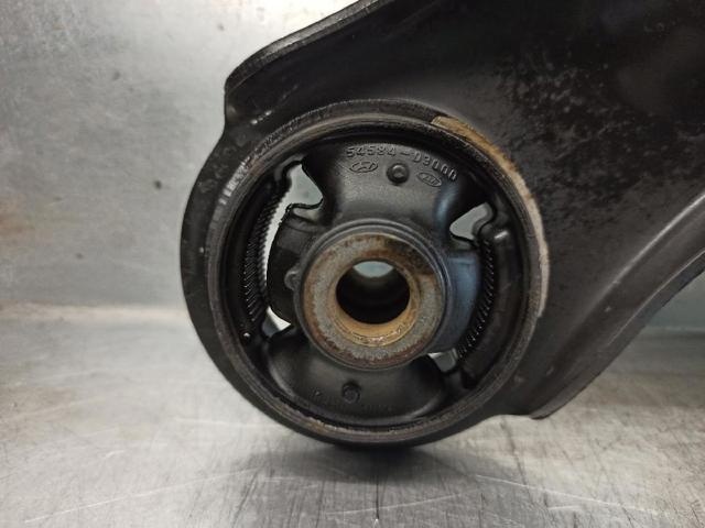 54500F1000 HYUNDAI Brazo inferior izquierdo de la suspensión delantera  en stock Huelva