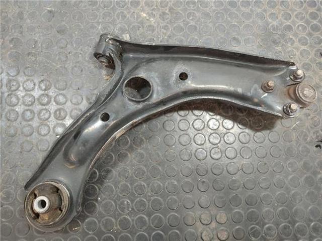 54500F1000 Brazo inferior izquierdo de la suspensión delantera comprar Sevilla