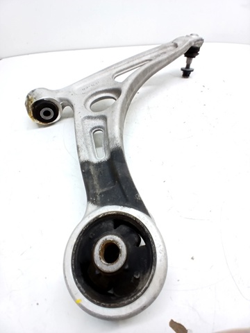 54500G2100 HYUNDAI Brazo inferior izquierdo de la suspensión delantera comprar Alcalá