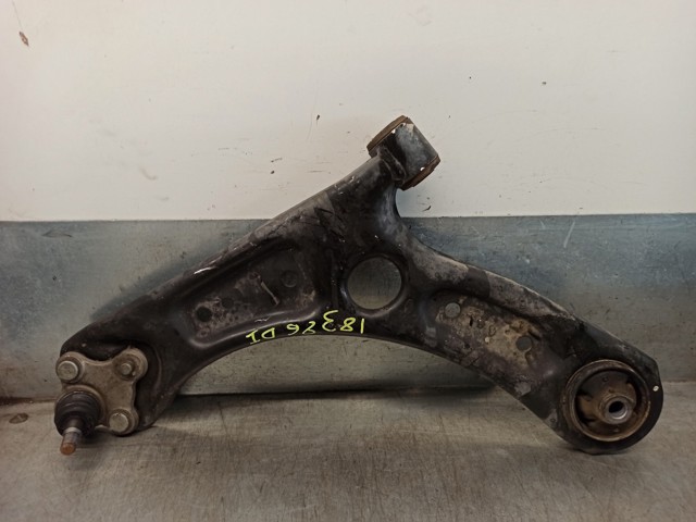 HYUNDAI 54500J9000 Brazo inferior izquierdo de la suspensión delantera comprar Pamplona
